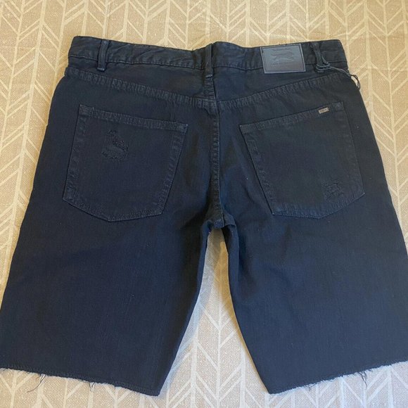 Men's OBEY Worldwide Shredded Black Style OS1170 Shorts Size 34 MSRP $62.95 NWT - Picture 2 of 5